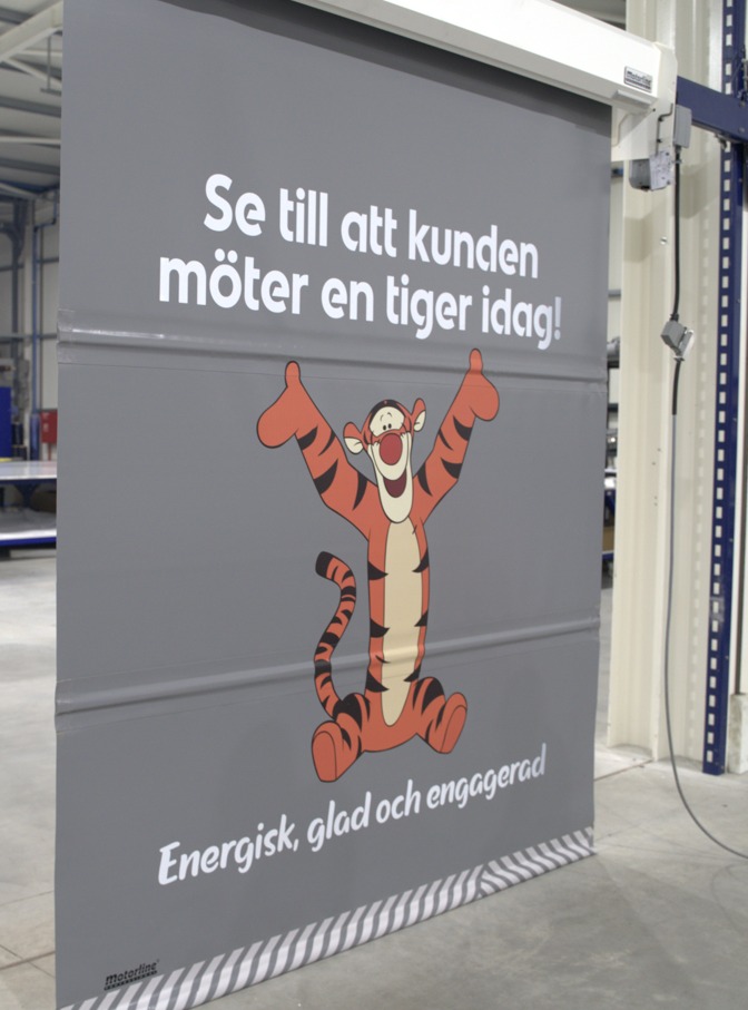 neddragen snabbrullport med Tiger på